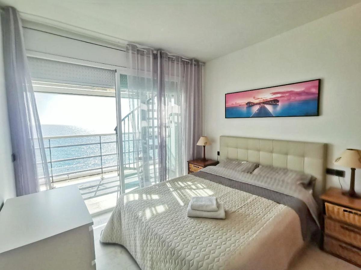 Seafront Apartment In Blanes Ngoại thất bức ảnh