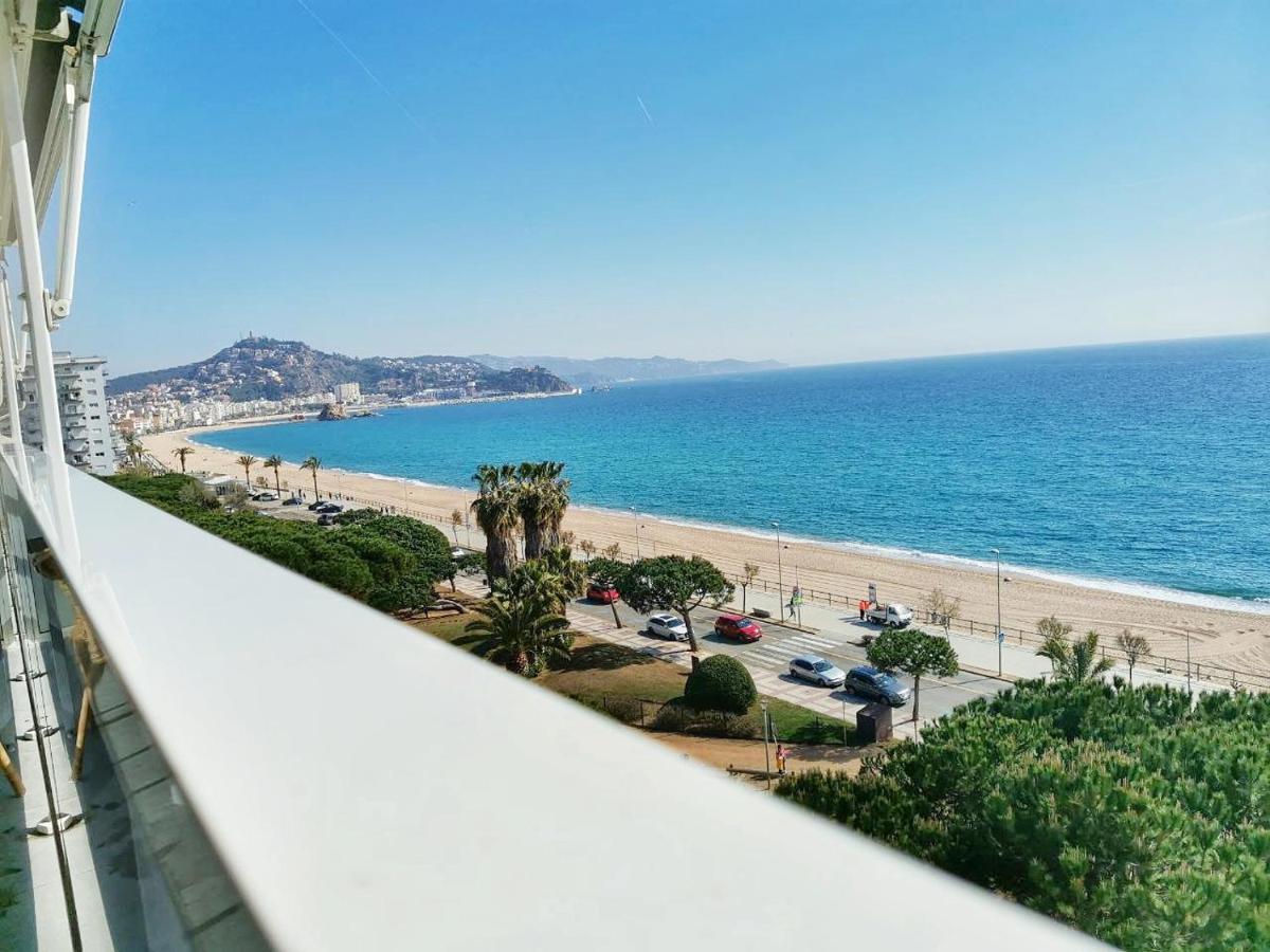 Seafront Apartment In Blanes Ngoại thất bức ảnh