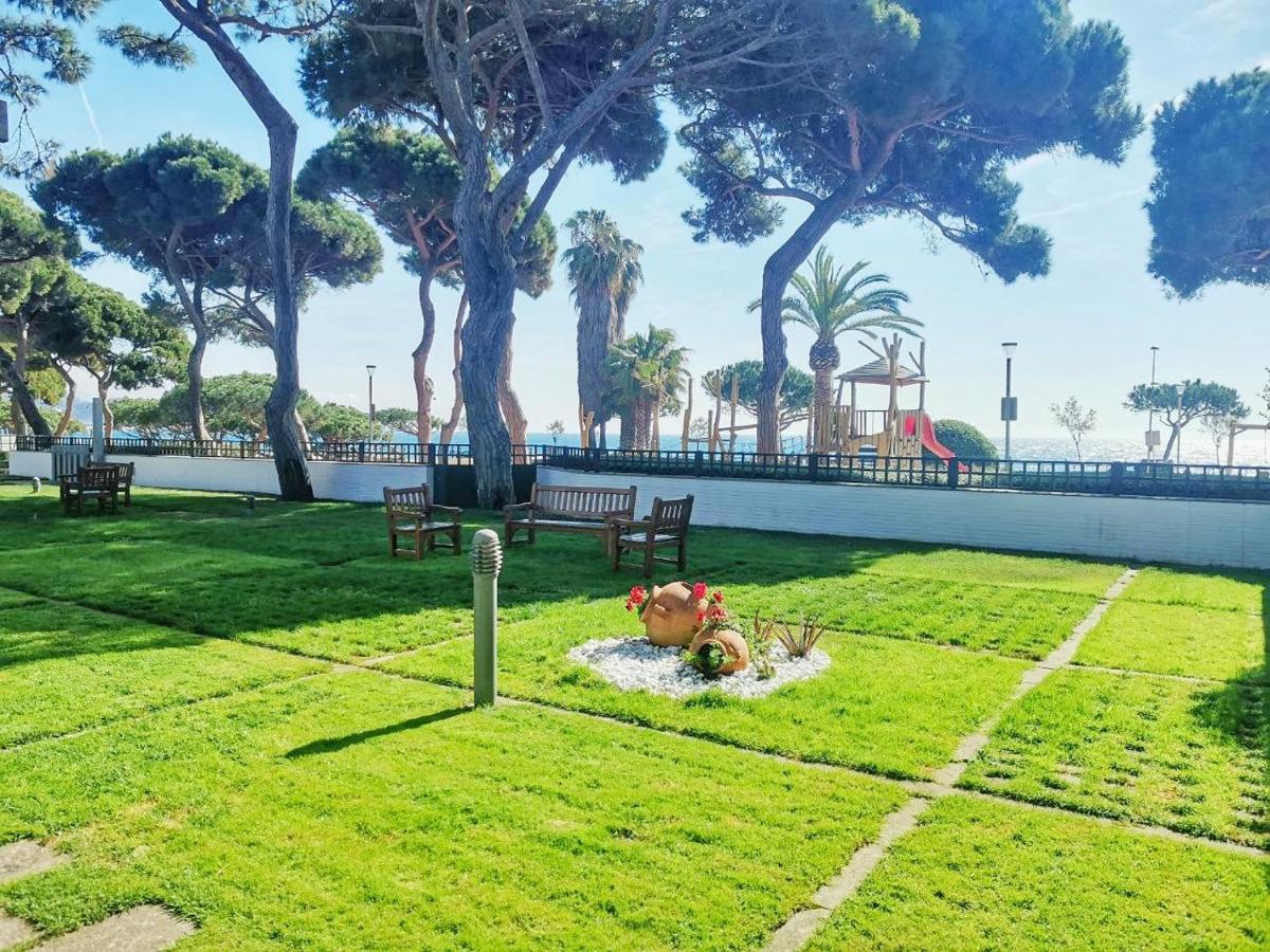 Seafront Apartment In Blanes Ngoại thất bức ảnh