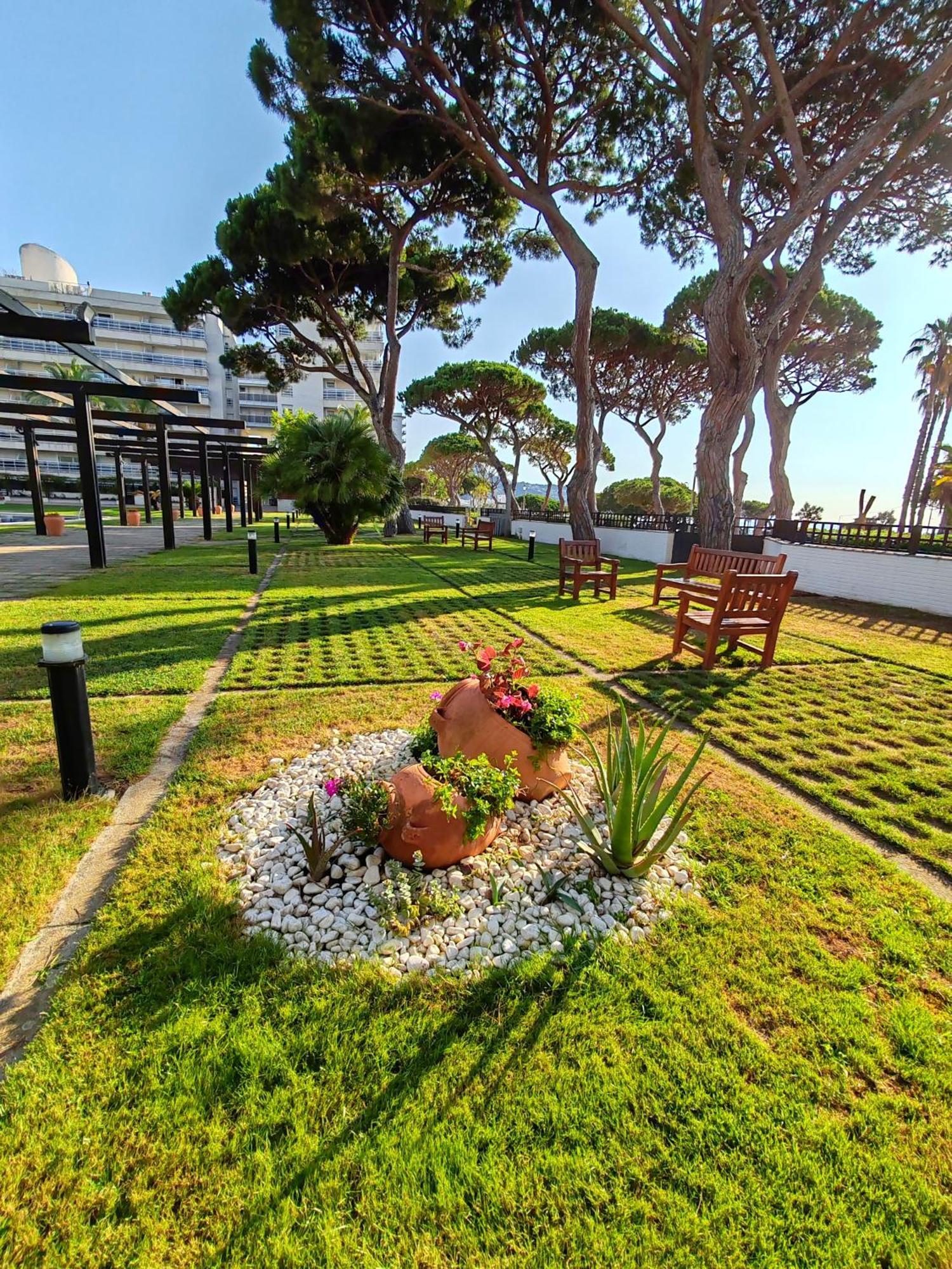 Seafront Apartment In Blanes Ngoại thất bức ảnh